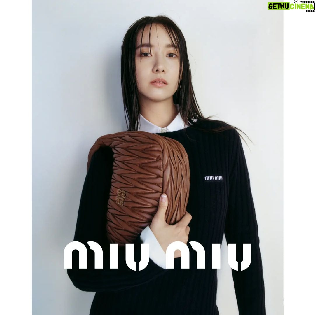 Yoona Instagram - 🤎 MIU MIU SPRING/SUMMER 2023 ADV CAMPAIGN @MiuMiu Photography: @ZoeGhertner Styling: @LottaVolkova #MiuMiu #MiuMiuSS23