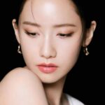 Yoona Instagram - new📸 #에스티로더 @esteelauderkr