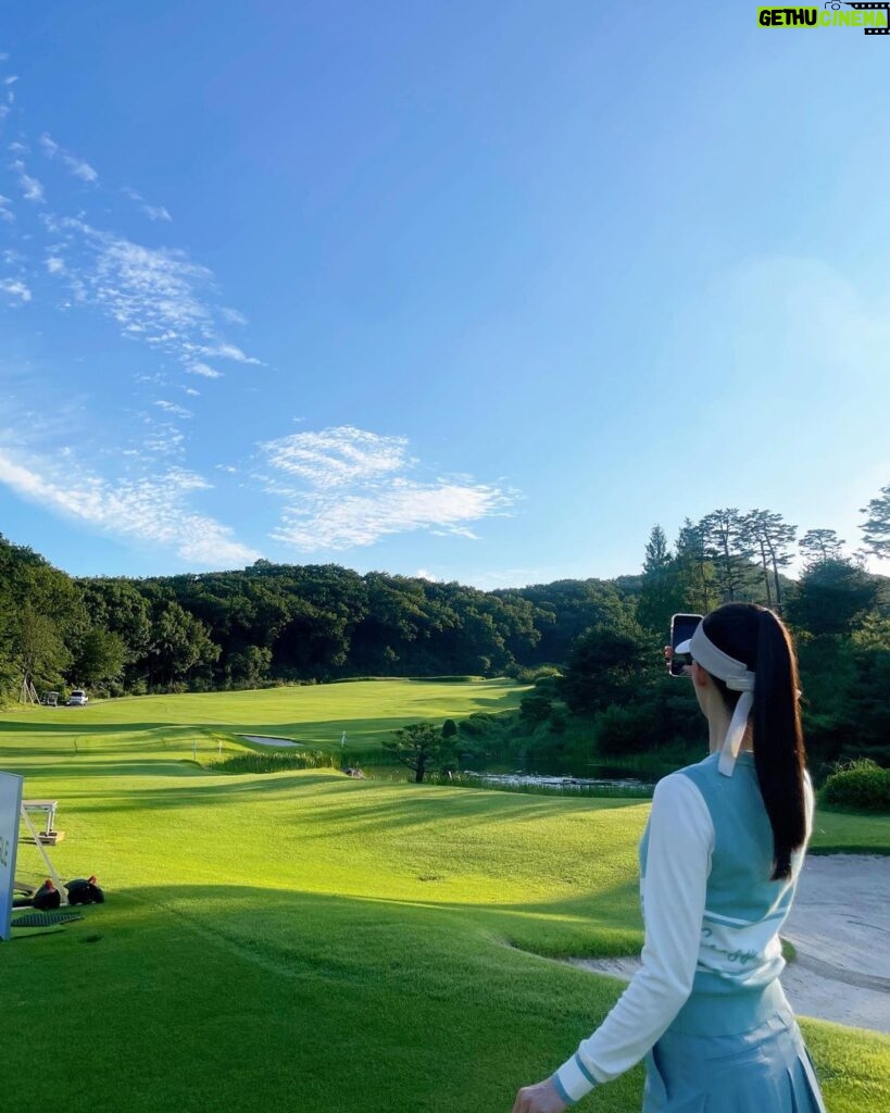 Yoona Instagram - 요즘 날씨 딱좋아 ⛳ @wide.angle