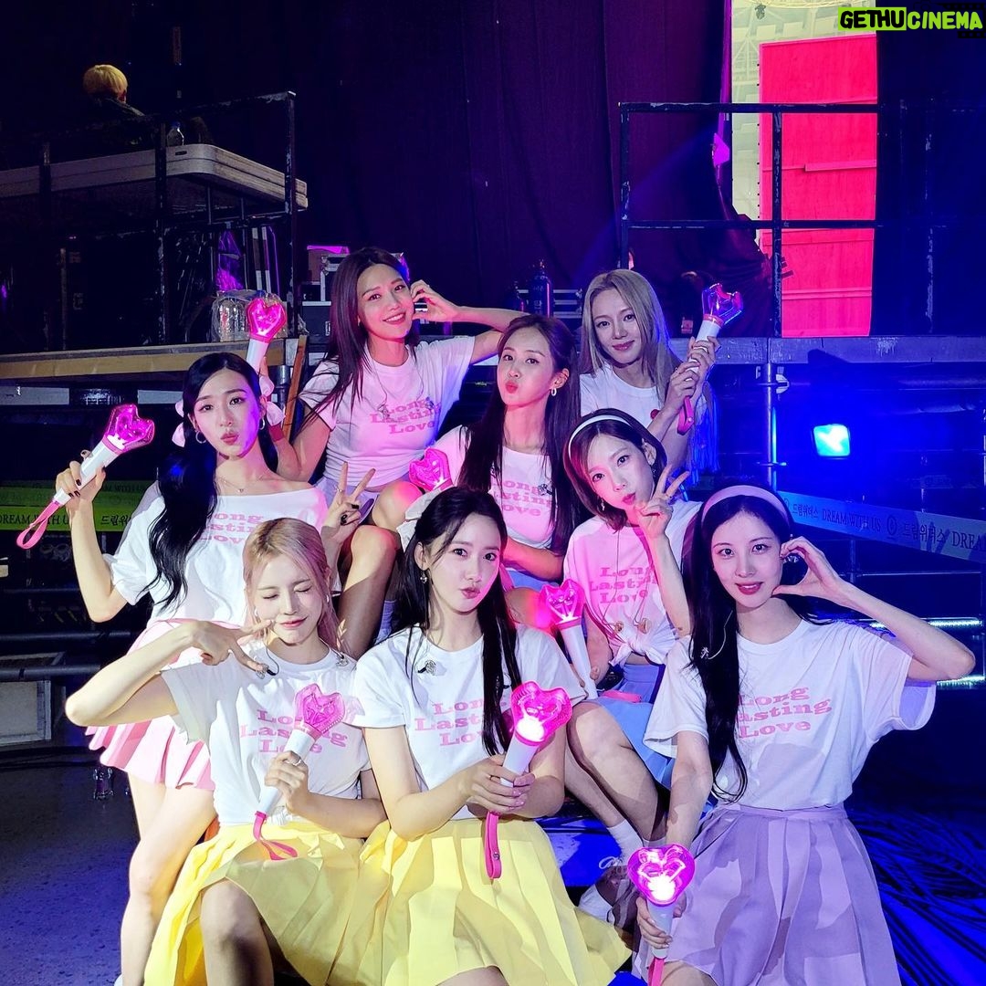 Yoona Instagram - 너무 행복했어💗 고마워 사랑해 행복만줄게 🫶🏻 #또만나쟈 #다음생에도소원해줘 #그럼우리는소녀시대할게 #gg4eva
