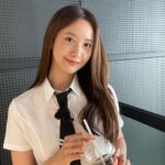 Yoona Instagram – 소원커피 먹고 힘내서 
#아는형님 잘 다녀왔어 
고마워 🫶🏻