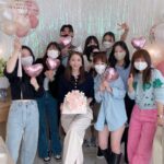 Yoona Instagram – #빅마우스 마지막촬영
울 스텝들이 준비해준 포토존에
협찬도 어렵다는 시크릿쥬쥬 
풀장착하고💕
이제 미호 안녕😭마음이 뭉클