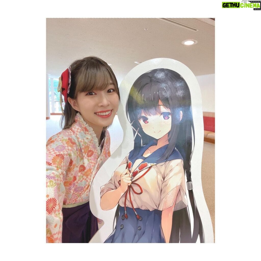 Yoshino Aoyama Instagram - #0916 ♨️🤍 ・ 「温泉むすめ ミニライブ＆トークイベント in #飯坂温泉 vol.2」 ありがとうございました♨️💚🤍💛🩷♨️ ・ ・ 人吉青井と出会ってから初めてのライブイベント！ 出演することができて嬉しかったです。 当日は人吉からえんやこらとパネルも飯坂温泉に集まってくれて、実は人吉温泉のステーションビジネスホテル天守閣の方と直接お話することができて…！！！！ 新たなグッズのサンプルもいただいてしまいました☺️🧸嬉しい！ ・ 衣装も本当に可愛かったので全部載せます！ アンコールお衣装のソロ無かったのでチーム81の写真🦉 ひみたすと久々にお話しできて嬉しかったな､､､､､､✉️ 推し増しは愛だよね？ ・ ・ ・ #温泉むすめ #飯坂温むすイベント #熊本県 #人吉温泉 の #人吉青井 もよろしくね
