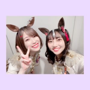 Yoshino Aoyama Instagram - #0716 🐎🎤
・
思い出写真②
〜2ショットたち〜
・
本ちゃん
ゆりな
すみれさん
だーみなさん
そらまるさん
なつみん
ちささぁん
はおちゃん
ひなきちゃん
松岡
・
待機のタイミングが合わずやDAY2は撤収の時間もあったりで撮れずな方が多数😭ひーん
楽屋でも皆さん(というかゆりな)が本当に楽しくて、一生笑い声が響いていて愉快でした！
お写真以上の思い出があるってことサ
ま、みんなにもちょっとは共有してやろう📷
・
・
#ウマ娘 #umamusume 
#ウマ娘5th
#ウマ娘5th横浜D2
#再投稿🙇‍♀️