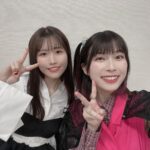 Yoshino Aoyama Instagram - #0107 2️⃣0️⃣🎉🎉 ・ ・ 「ANIPLEX 20th Anniversary Event -THANX-」 たくさんの応援ありがとうございました！ #ぼっちざろっく 後藤ひとり役、 そして #結束バンド として出演いたしました。 ・ アニメ大好きっ子としてすくすく育っていたわたしが、大尊敬な作品たちに囲まれながら同じ舞台に立たせていただけるとは。 夢に見てた、こんなイベントあったらいいのにな♩♩がぜ〜〜〜〜〜〜んぶ叶ってしまってなんだかもう、声優としての形を保つことに必死でした。 みんなもそうだよね…。 ・ トークセッションでは念願の脚本・吉田さんのお話を伺うことができました💐💐 おじ〜ずもたくさん喋ってくれてTHANXです。 神・けろりら・神にサインまでいただいてしまって…！！！ 嬉しいお言葉もいただけて地に埋まりそうです！HAPPY！！ ・ ・ 改めて「ぼっち・ざ・ろっく！」との出会いは、 わたしの人生に信じられないくらいの彩りを与えてくれたなあと感じています。 一生蜜啜って生きていけるように負けじと精進しまくります。 ・ 感想はラジオでも語っているので是非にね♡ ・ ・ #アニプレックス20周年 おめでとうございます！！！！！！！！ アーカイブ、1/16まで！絶対見逃すな言ったからね ・ ・ ・ ⁡ #鈴代紗弓 #伊地知虹夏 役🥁 #水野朔 #山田リョウ 役🌿 #長谷川育美 #喜多郁代 役🎤 #青山吉能 #後藤ひとり 役🎸 ⁡ #よぴが載せたい育美