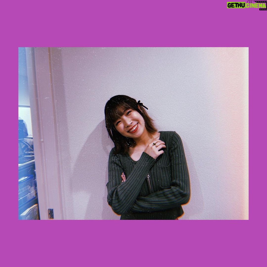 Yoshino Aoyama Instagram - #1020 🪕🪇 ・ #よしのに 第七回!ソロ回でした! お話も弦楽器も楽しい〜〜!!! なんだかまだ延べ8回しかやっていないのに 46回目くらいの気持ちになってしまう! うれし〜さ〜 ・ ・ #moussy
