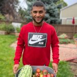 Youssef Zalal Instagram - Last harvest 😁 @pleokatra making take pictures 👀😂❤️ #thezalalgarden #veggies Denver, Colorado