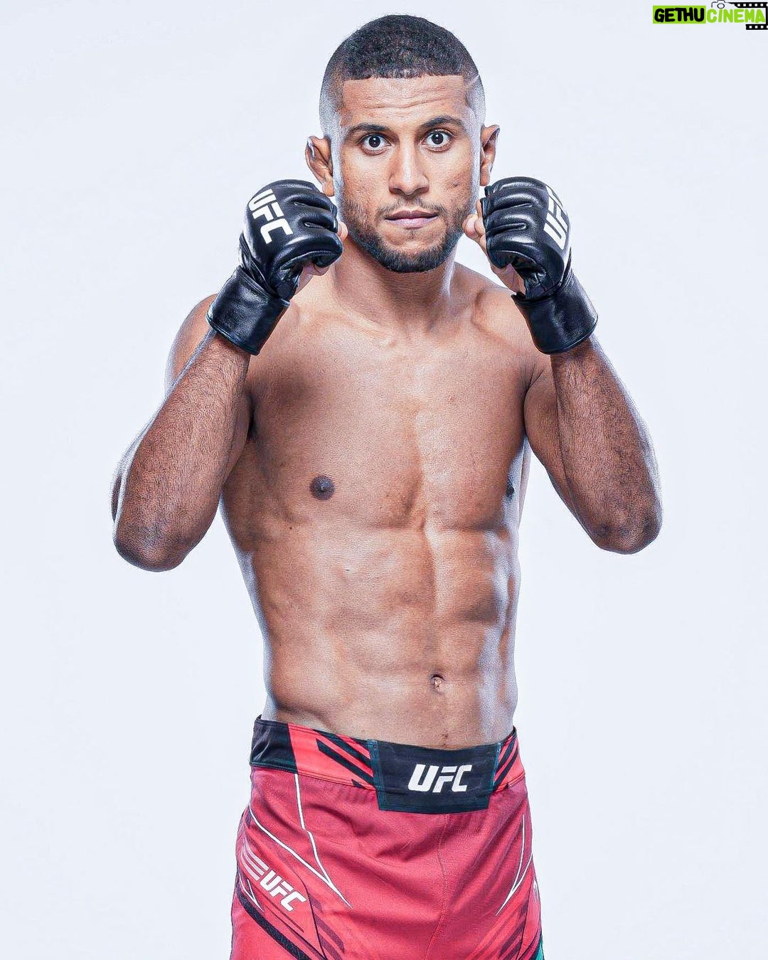 Youssef Zalal Instagram - My interview with Moroccan Bantamweight/Featherweight, Youssef Zalal is up now! We talked about his time in Morocco and his journey heading back to the UFC! Make no mistake, this guy will be back in the UFC very soon! The second interview up today! Please do be sure to go check it out and drop a like and comment! Link in bio! š²š¦ā¤ļø
