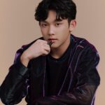 Yu-Jia Lin Instagram - Visée以黏膜色調增添魅惑風采的#光誘恆吻唇膏🔥 有如與唇部一體化的自然紅潤感 這款能實現高持色不易脫粧的效果 實現豐潤性感的迷人雙唇🥰 而我擦的色號PK850是#曖昧私語 兔耳朵般的珊瑚粉 保持性感好唇色也能吸引曖昧中的彼此喔 也對應我們的新歌《Mmm...嗯》曖昧中的關係 攻佔對方的心 親吻的感覺 這就很需要好的唇色了❤️🤪 @viseetw #Visee