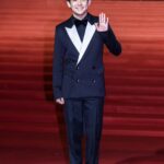 Yu-Jia Lin Instagram - 這次擔任金馬60的遞獎大使真的是太榮幸了💜 很感謝金馬給我這次機會🙏 讓我遇到了好多好多我的偶像！ 我會一直努力下去的！ 也謝謝彭千祐哥哥🙏 跟夏朧姊姊👍 一直叫我不要緊張🙏 你們都是最棒的🔥 我們一起像我們在紅毯說的繼續努力👊 金馬執委會 @goldenhorsefilmfestival提供 彩妝協力｜Vivi Makeup Studio @vvmmakeupstudio 髮型協力｜W+ Salon @w_plus_salon 造型協力｜wangliling @wangliling #林毓家 #家家 #金馬 #金馬獎 #金馬60 #遞獎大使