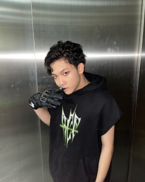 Yu-Jia Lin Instagram - 畢業快樂樂樂❤️🥰
謝謝你們一直以來的支持❤️
這段時光真的很美好🥰
未來讓我們繼續努力下去❤️
第三張喜歡🤣

愛所有工作人員❤️
愛所有編舞老師❤️
愛所有編曲老師❤️
愛所有水星隊友❤️
謝謝支持我的你❤️
沒有你們就沒有我🥰
#林毓家 #家家 #水星 #原子少年 #原子少年atomboyz #畢業快樂 #結冰了
