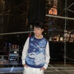 Yu-Jia Lin Instagram - 新年快樂🎉 明年讓我們繼續向前衝吧❤️💕 但我要說一句 好冷🥶🥶🥶 跨年場夢想成真了🔥 明年見嘍🤪 #新年快樂 #跨年 #林毓家 #家家 #acqua #源少年