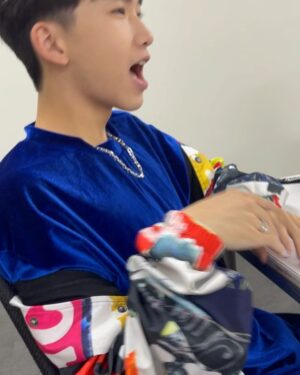 Yu-Jia Lin Instagram - 水星搞怪系列🤪
第二集😘
我手機裡都是這種東西了🤣
慢慢跟你們分享💕
#林毓家 #家家 #搞怪系列 #搞笑 #原子少年 #原子少年atomboyz #atomboyz #水星