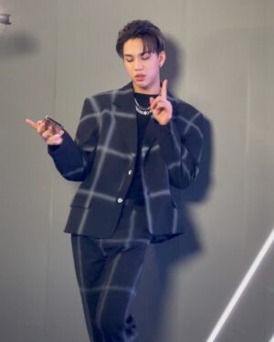 Yu-Jia Lin Instagram - 水星搞怪系列🤪
第二集😘
我手機裡都是這種東西了🤣
慢慢跟你們分享💕
#林毓家 #家家 #搞怪系列 #搞笑 #原子少年 #原子少年atomboyz #atomboyz #水星