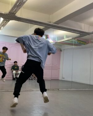 Yu-Jia Lin Instagram - 水星搞怪系列🤪
第二集😘
我手機裡都是這種東西了🤣
慢慢跟你們分享💕
#林毓家 #家家 #搞怪系列 #搞笑 #原子少年 #原子少年atomboyz #atomboyz #水星