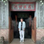 Yu-Jia Lin Instagram - 看得出來我超怕吧🥲 這次的鬼屋體驗我真的是害怕到不行 裡面的氣氛真的非常非常好 好多場景都超級逼真 他們把電影民雄鬼屋的道具直接搬到現場 看鬼片都那麼嚇人了 進去鬼片場景一定更刺激！ 「民雄鬼屋實景體驗特展」」到9月11日都有喔 在國立臺灣科學教育館七樓東側特展區 還不趕快來親身體驗一下🤣 @hauntedhouse_minxiong @minxiong_haunted_house #民雄鬼屋實境體驗 #不要回頭不要吹口哨 #電影式場景實境呈現 #窒息式沉浸體驗