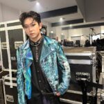 Yu-Jia Lin Instagram - 新的一年新的開始！ 我們一起努力互相陪伴完成下一年的生活唄❤️ 非常喜歡這次的表演 大家一定要準時收看weare ‼️ 謝謝文總的邀請 @gacc.tw 😍 感謝服裝 @wooleexstudio #weare #AcQUA #林毓家 #家家
