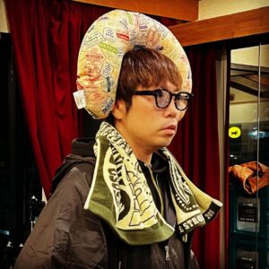 Yu Takahashi Instagram - #ぴんしょうつあー
各々しっくりくる使い方でどうぞ！
47スタンプ『ネックピロー』

『ネックピロー』
『ネックピロー』
『ネックピロー』