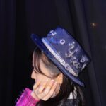 Yui Oguri Instagram - #アイドルなんかじゃなかったら 新衣装⛓️✨🩷 可愛すぎるぅぅ… 細かなチェーンの装飾やキラキラソックスやアイドルらしいリボンやハート。。イヤリングもすき。 ハットに自分の名前が装飾されてて嬉しすぎて。。 手元に届いた時、涙が出そうになりました。 "アイドルになってよかった" 本当に素敵な衣装にも 力を頂きました！ オサレさんに感謝😌！！