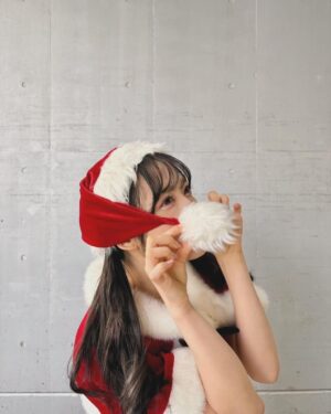Yui Oguri Instagram - Merry Christmas EVE 🎅🏻🎄💫

素敵なケータリングと…
お誕生日のお祝いも幸せでしたぁ
握手会二日間
ありがとうございました！！

#個別握手会
#クリスマス#サンタコス
#ケンタッキー
#銚子丸