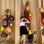 Yui Oguri Instagram - くろねこ~。🐈‍⬛🌙🤍 明日20日(金)19時～ TBS「オオカミ少年・ハマダ歌謡祭」ハロウィンSP 放送です！！！ ぜひ、ご覧ください👀✔️✨ #オオカミ少年#ハマダ歌謡祭 #ハロウィン #黒猫#ツインテール