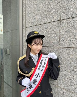 Yui Oguri Instagram - 渋谷警察署の1日警察署長を
務めさせて頂きました👮🏻🚨

2015.2016年以来だったので
とても嬉しかったですし
大事なお仕事を任せて頂けて
とても光栄でした🫡✨

改めて、飲酒運転守りましょうね！！！

#渋谷警察署
#1日警察署長
#ピーポくん