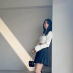 Yui Oguri Instagram - dazzlinのWEBマガジン第1弾 「BEAMING.」が公開されました🕯️🤎 公式通販サイト『RUNWAY channel』にて ぜひcheckしてくださいっ☺︎ デザインが可愛いのはもちろん スタイル良く見せてくれるシルエットなどの こだわりもあって素晴らしかった ~🥲🌿 お気に入りは決められないなぁ… 他のカラーも可愛いからチェックしてね✔️ #dazzlin #fashion