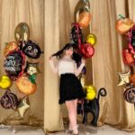 Yui Oguri Instagram - くろねこ~。🐈‍⬛🌙🤍 明日20日(金)19時～ TBS「オオカミ少年・ハマダ歌謡祭」ハロウィンSP 放送です！！！ ぜひ、ご覧ください👀✔️✨ #オオカミ少年#ハマダ歌謡祭 #ハロウィン #黒猫#ツインテール