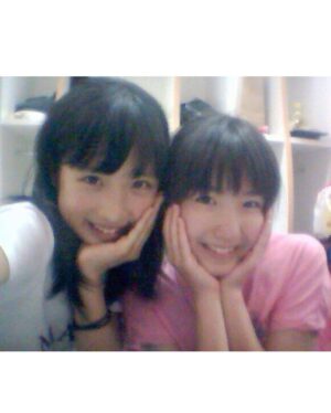 Yui Oguri Instagram - 12歳→22歳

大人になったね
イタズラも小さいな喧嘩も思い出😌
ひぃゆぃの思い出も頭の片隅に
覚えててくれたら嬉しいなぁ。

ひぃちゃんありがとう！

これからも
お互い頑張ろうね🤜🏻🤛🏻❤️‍🔥