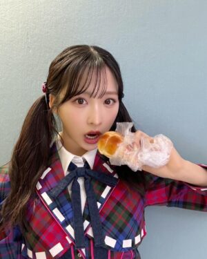 Yui Oguri Instagram - 北海道はおいしいものが
多くて困っちゃう🤤➰

ちくわパンも美味しいよね🥯♡
色んな北海道名物を頂きました！

#北海道
#ファンミーティング
#ちくわぱん
#ソフトカツゲン
#じゃがポックル#白い恋人
