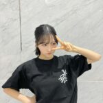 Yui Oguri Instagram - 22歳の生誕Tシャツ👕♡ もう販売終わっちゃったみたいだけど…。 自分でデザインして お気に入りだから着てみた ~！☺︎ ワンポイントロゴのデザインすき ~