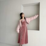 Yui Oguri Instagram - coming soon ~🩰🧴🫧 12月8日公開〜 #dazzlin#ダズリン #onepiece #pink