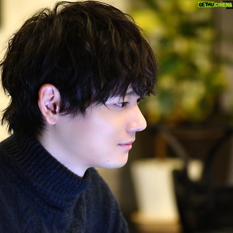 Yuki Furukawa Instagram - AbemaTV ドラマ「1ページの恋」 星野有利 役 #古川雄輝　#yukifurukawa