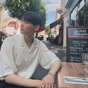 Yuki Furukawa Instagram - パリオリンピックへ向けて　熱気あふれるパリ　５つの物語

[NHK BS] 2024年01月03日 午後6:00 ~ 午後7:30

世界中が熱狂するスポーツの祭典、オリンピック。大舞台は１００年ぶりの開催となるフランスのパリ。熱気あふれる街と人々に出会いながら、パリ五輪の魅力を堪能する。

【出演】雨宮塔子，古川雄輝，【語り】高橋李依

詳細
２０２４年夏、パリオリンピックが開幕する。セーヌ川が開会式の舞台となり、エッフェル塔、
コンコルド広場など歴史的名所が競技会場に。番組では五輪に向けて変化する街を巡りながら、
５つの物語で、たっぷりとオリンピックの魅力を紹介する。日仏の懸け橋となり、柔道を広めた日本人、
クーベルタン男爵の平和への理念、ヴェルサイユ宮殿で人馬一体を体感、新競技ブレイキンにかける選手の情熱、
本番への期待を盛り上げる。
--------------------------

#yukifurukawa #古川雄輝
#paris #nhk