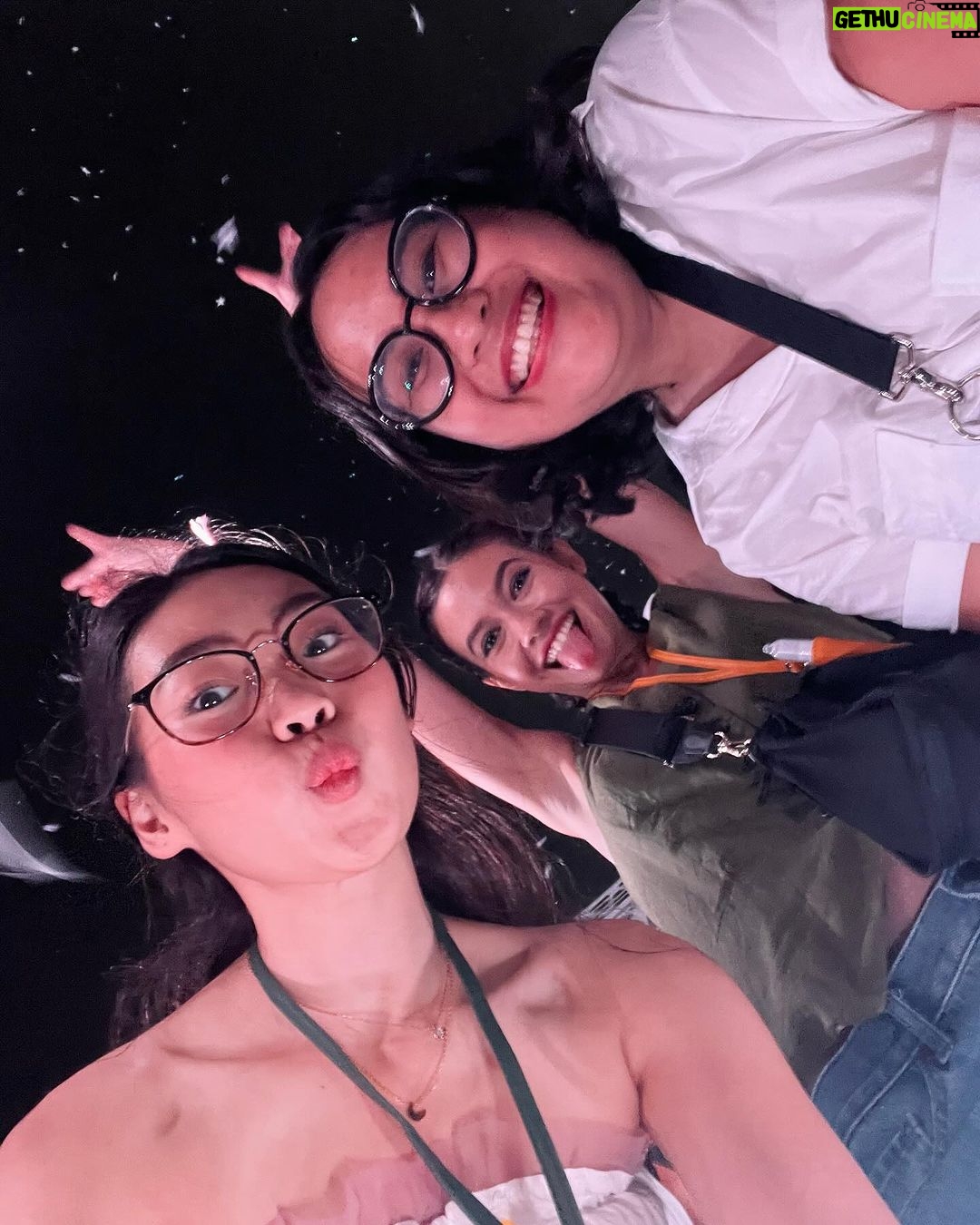 Yuki Kato Instagram - Everyone is an alien somewheređź’› Here u go, a #diaryukikato went for #yukitakonser @coldplay another bucket list checked. Blessed and grateful. Bonus foto terkahir aftermath dr konsernya, gamon sampe besoknya otw ke lokasi shooting masih aja mewek. Hehe. Jakarta, Indonesia