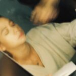 Yuki Kato Instagram – Maya maya mayaaa

Tiba-tiba kepikiran Maya… apa kabarnya kamu may? Kangen juga ada didunia kamu… kapan-kapan aku ceritain tentang Maya dan dunianya ya sobat onlineee

Coming soon ❤️