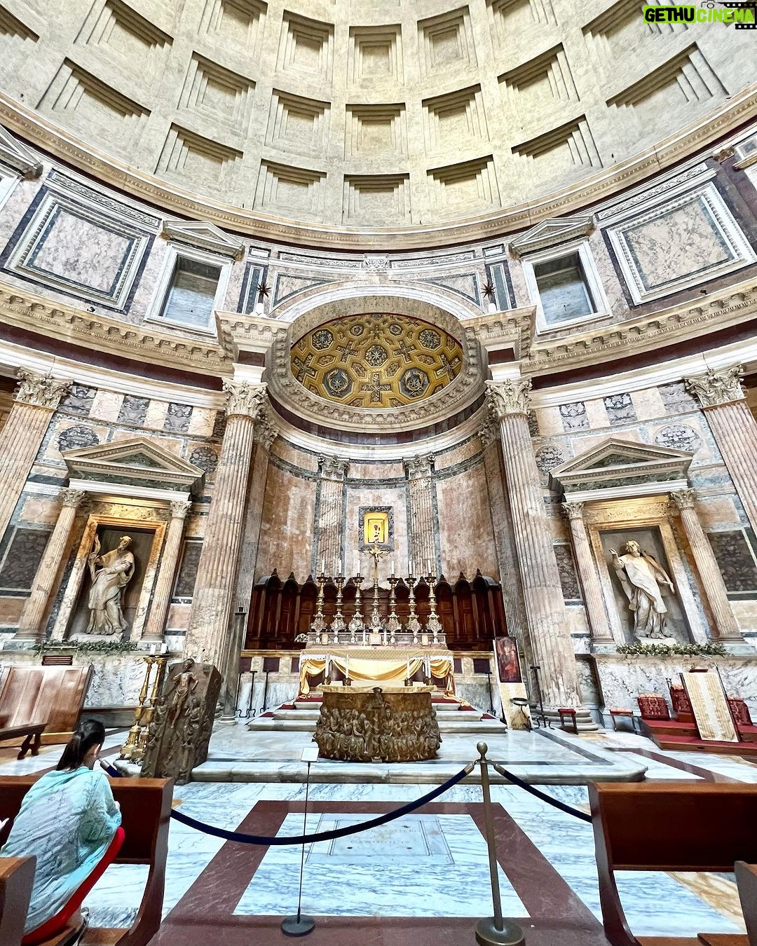 Yuki Kato Instagram - Insides of the Pantheon. A little history about Pantheon for my dearest Sobat Online, Originally built as a temple dedicated to the pagan gods of Rome, the Pantheon has been a place of worship for almost two millennia. Pantheon is a Greek word meaning “honor all Gods” so the building had special significance during the Roman Empire. Anybody wants to add? Please do share to all of us on the comment section🫶🏻 #diaryukikato Pantheon, Roma