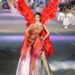 Yuki Kato Instagram - Just like a Phoenix, Yuki Kato took the crowds attention at Jember Fashion Carnaval 2023.