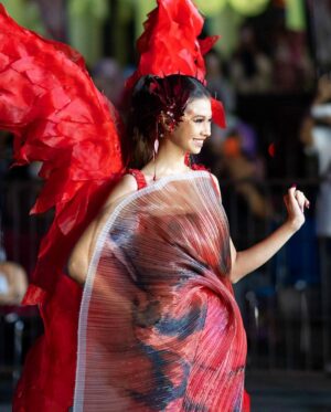Yuki Kato Instagram - Just like a Phoenix, Yuki Kato took the crowds attention at Jember Fashion Carnaval 2023.
