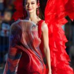 Yuki Kato Instagram - Just like a Phoenix, Yuki Kato took the crowds attention at Jember Fashion Carnaval 2023.