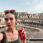 Yuki Kato Instagram - Salah satu bucket list selama ini, akhirnya terpenuhi jugaaaaa!!!! Dulu cuma bisa liat dibuku, video, film documenter dan foto ngebayangin colosseum itu sebesar apa, feelsnya gimana hehehe Seneng bgt aaaaa! Keliling colosseum pakai audio guide juga udh cukup bgt buat aku.. sekian #diaryukikato 🩷 Colosseum,Rome,Italy