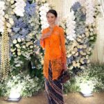 Yuki Kato Instagram – Wore my mom’s Kebaya head to toe and its fits me perfectly! Haha! nice. 

#diaryukikato