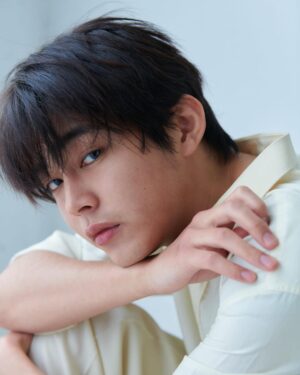 Yuki Kura Instagram - @vivi_mag_official