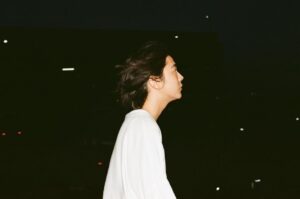 Yuki Kura Instagram - 「階段下のゴッホ」

平光也役として出演します。

本日24時58分からです。

是非、ご覧ください。

#階段下のゴッホ