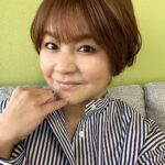 Yuko Nakazawa Instagram - ⭐︎⭐︎ 　 今日のももち浜ストアの衣装。 大大大好き マイブームのストライプシャツが 着れて嬉しい顔。 #sacra #衣装 #欲しい
