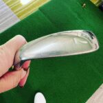 Yuko Nakazawa Instagram - ⭐︎⭐︎ 今年初、スタジオレッスン⛳️ 久しぶりにバシッ！と、 爽快でした。 子ども達は もう４〜５年、レッスンに通っていて 先生方に、 ゴルフの成長を優しく、時には厳しく、マナーやルールをしっかり指導していただいています。 私はまだ始めて間もないですが、 なんで、もっと早く始めなかったんだろ⁉️と、思うくらい、 ゴルフの楽しさ、難しさを 感じています。 家族でラウンドは 楽しすぎます🥰 今年はたくさん練習して 上手になりたいです！ #ゴルフ #いっぱい練習する ！ #上手になる ！ #先生との約束