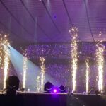 Yuko Nakazawa Instagram - 🟪🟪 今回、ソロ曲「悔し涙ぽろり」を歌わせていただきました。 紺野あさ美ちゃんから曲紹介を受け、照明が暗くなった瞬間から、 私が大好きな紫色に会場が染まり、大きな歓声がイヤモニをしていても、私の耳に届きました。 どれだけ嬉しかったか、気持ちが溢れたか。 こんな、こんな、 震えるぐらいの幸せを ありがとう。 こんな幸せを経験できたのは、 ずっとハロプロを応援、支えてくださった皆さん、 各方面でお世話になりました皆様方、 コンサートスタッフの皆さん、 コレオグラファーの先生方、 スタイリスト、メイクの皆さん、 所属事務所のスタッフさん、 一緒に頑張ってきた、 その絆を繋いできてくれた仲間たち、 そして、 ２６年前、見つけて そこから育ててくださった つんく♂さん 夏まゆみ先生 たくさんの方々の お力添えがあったからこそです。 本当にありがとうございました！ これからもどうぞ よろしくお願い致します。 次は３０周年。 有言実行。
