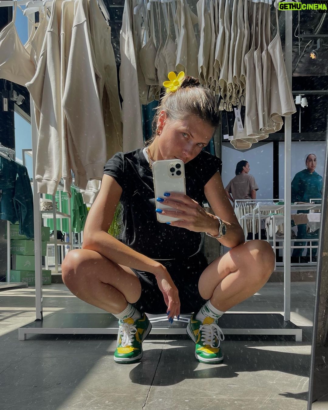 Yulia Kirillova Instagram - the longest set I’ve ever played! Thank you @oneractive for having me at your LA event for the second time 🚀I’m proud to be a part of such a strong and supportive female community. For more to come ❤️ Los Angeles, California