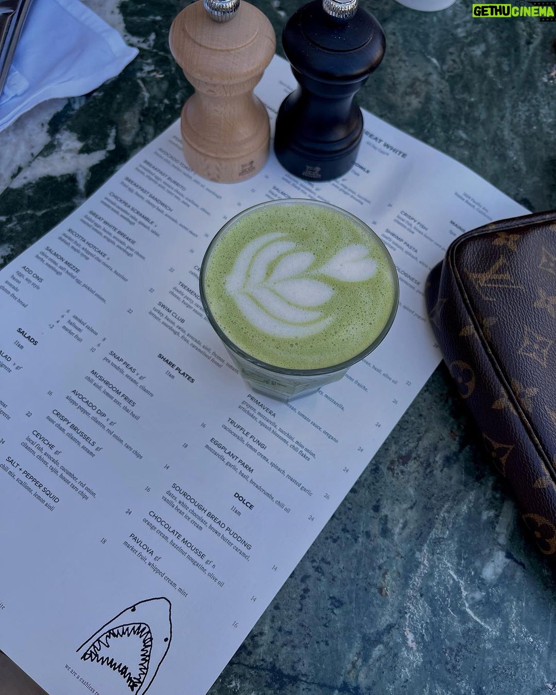 Yulia Kirillova Instagram - The days that make me whole 💔 all credits @nicksavalas Venice