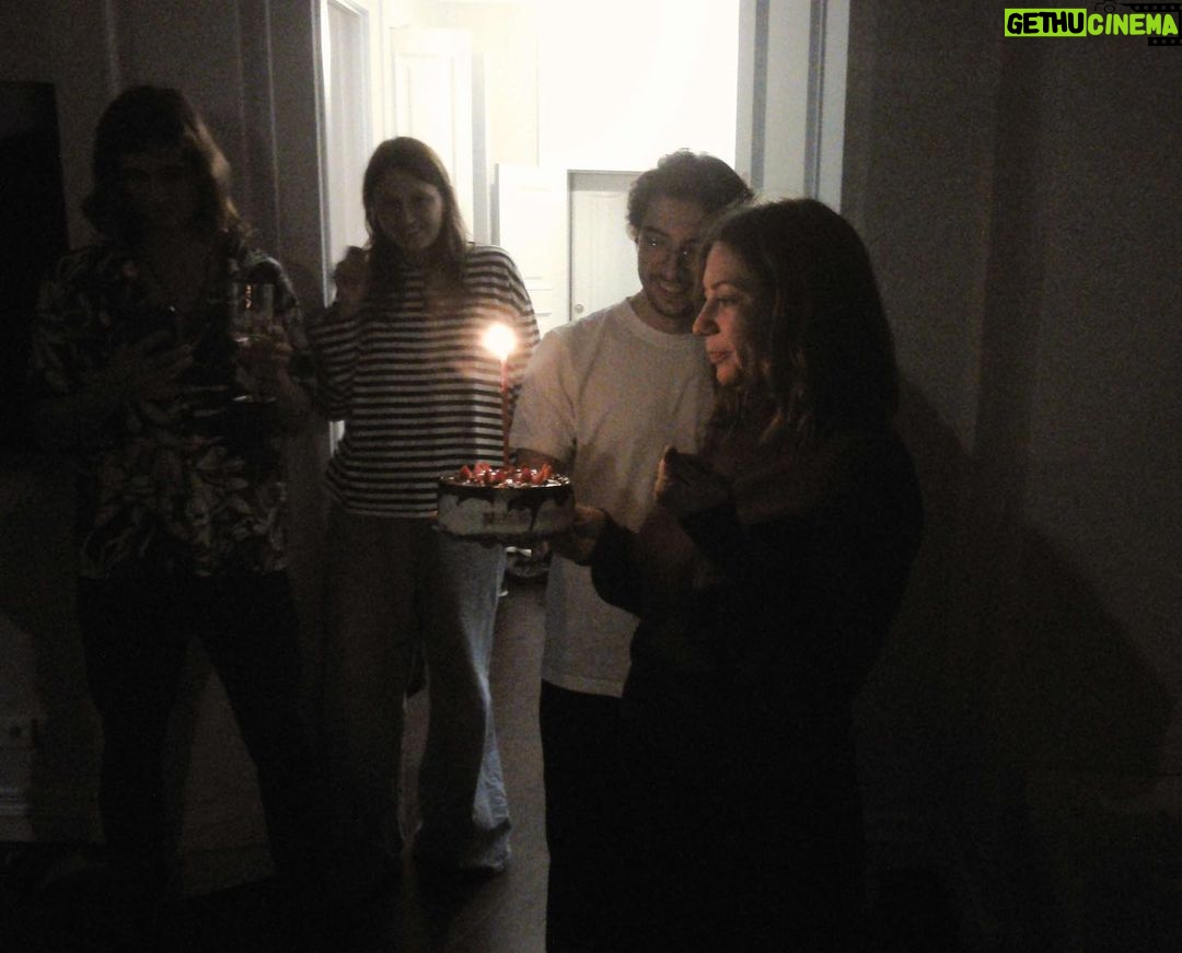 Yuliya Topolnitskaya Instagram - Happy birthday @baranovskaya 🎈🎁 Сегодня на празднике я фотограф 😎😜 мой помощник @paper.shoot 🤍 Moscow, Russia